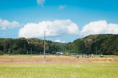 田んぼや山